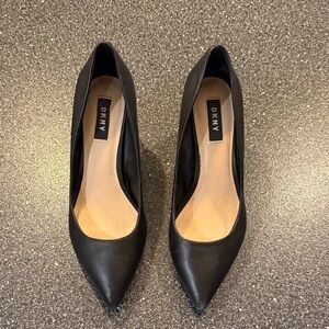 DKNY Black Pointed Toe Heels size 7.5